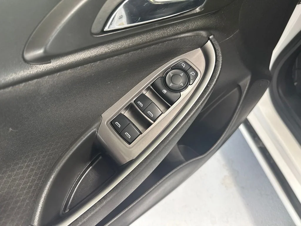 Used 2024 White Chevrolet LT image 14