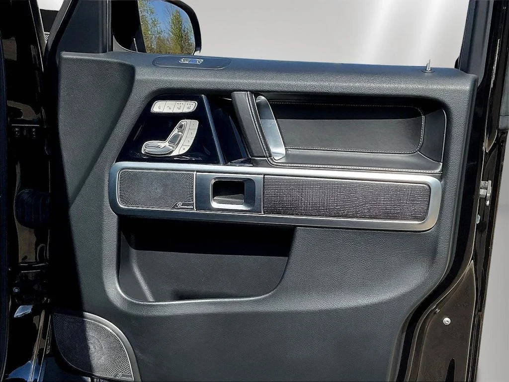 Used 2021 Obsidian Black Metallic Mercedes-Benz G 550 image 28