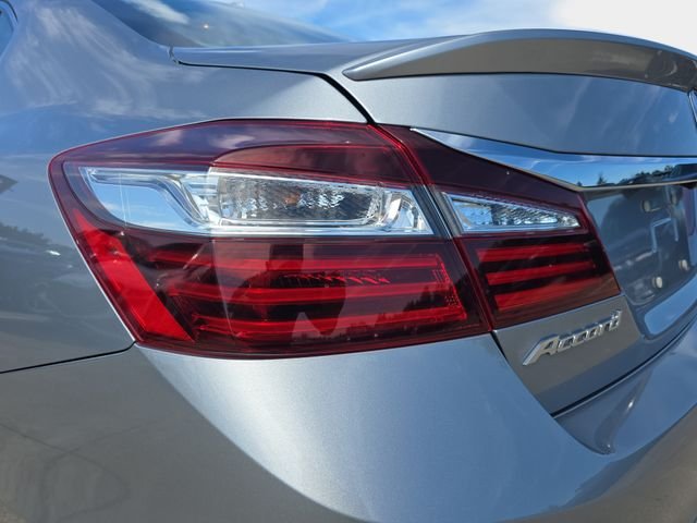 Used 2016  Honda EX-L image 37