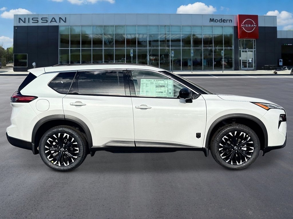 New 2026 Everest White Pearl Tricoat Nissan Dark Armor image 6