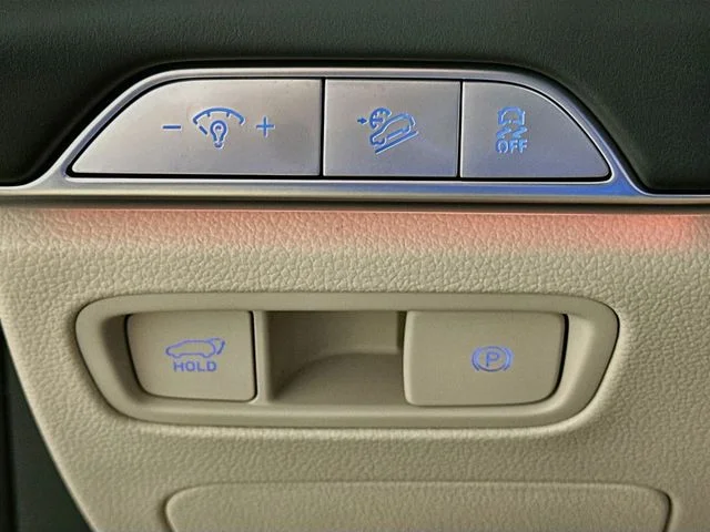New 2027 Genesis GV80 2.5T Select