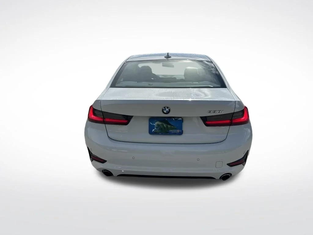Used 2020 Alpine White BMW 330i image 7