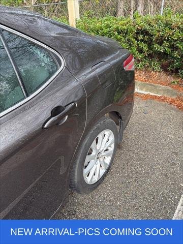 Certified Used 2018 BROWNSTONE Toyota  image 6