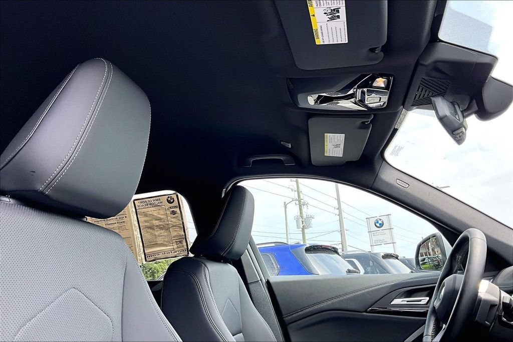Used 2023 Black BMW xDrive28i image 27