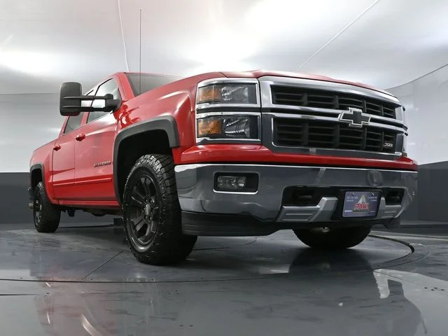 Used 2015 Red Chevrolet LT image 48