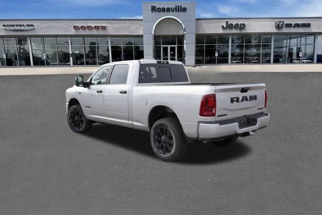 New 2027 Silver-Zynith Exterior Paint RAM Big Horn image 5