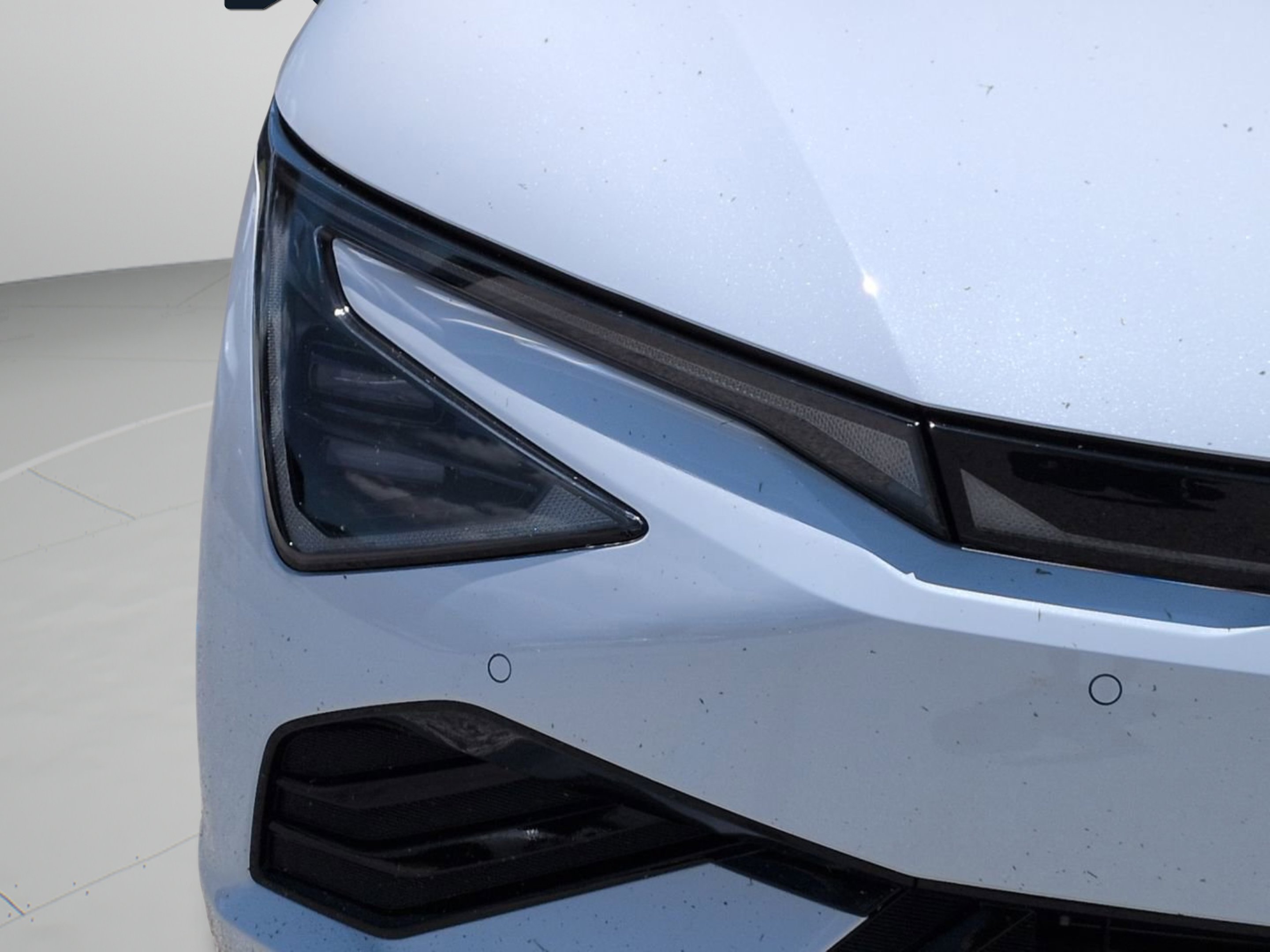 New 2026 Glacier White Pearl/Black Roof Kia GT-Line image 32