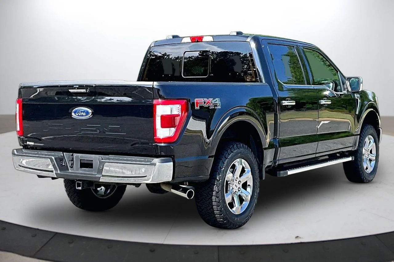 Certified Used 2022 Black Ford Lariat image 9