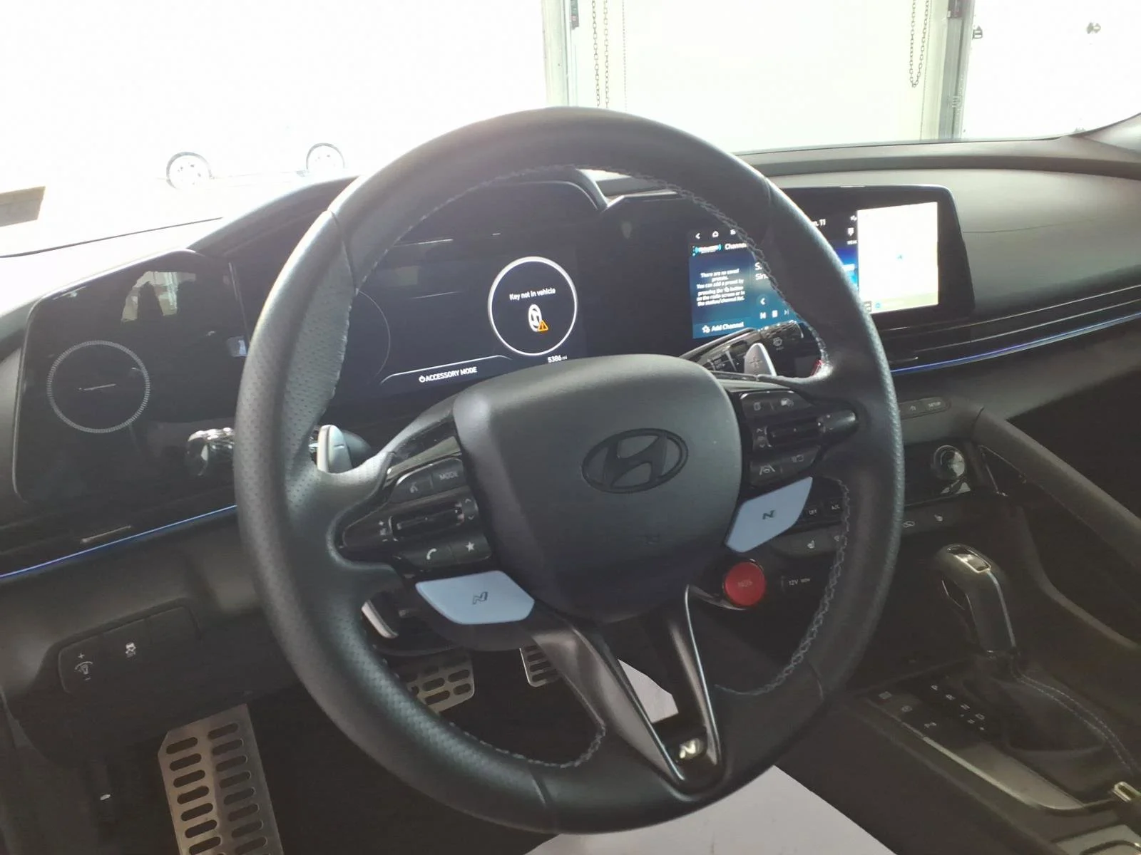 Used 2025 Abyss Black Hyundai Base image 11