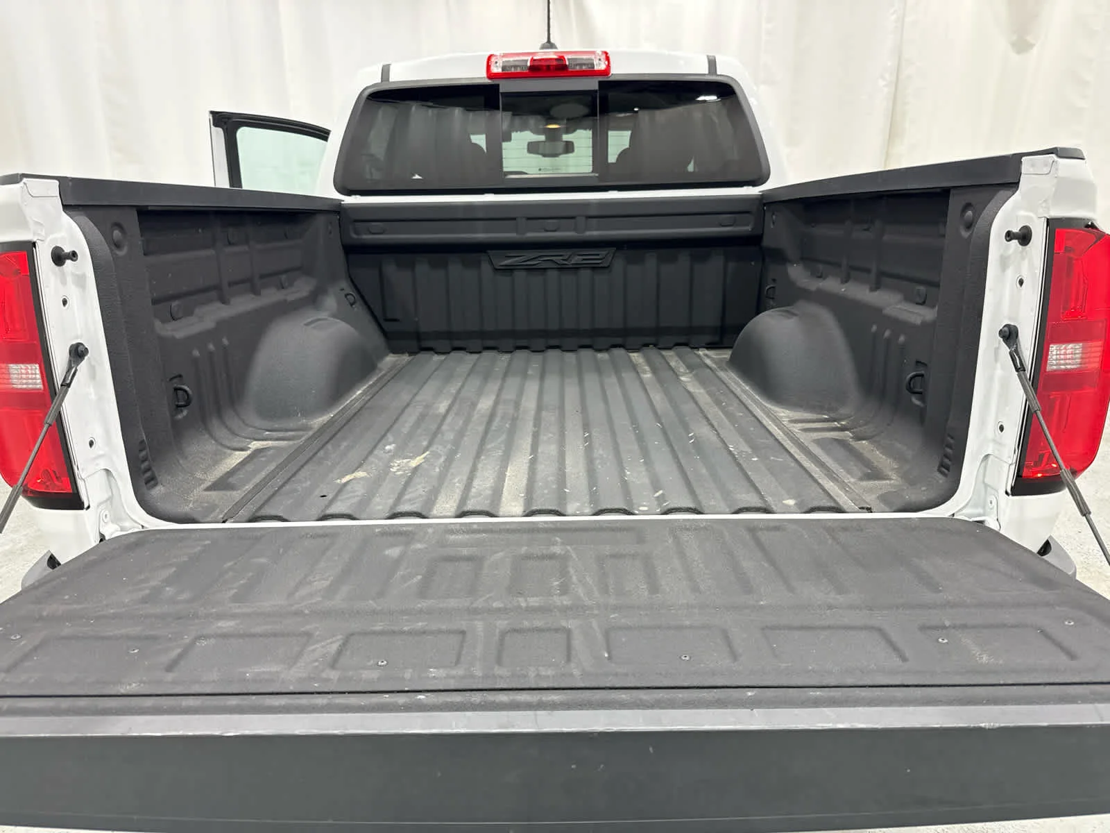 Used 2020 SUMMIT WHITE Chevrolet 4WD ZR2 image 14