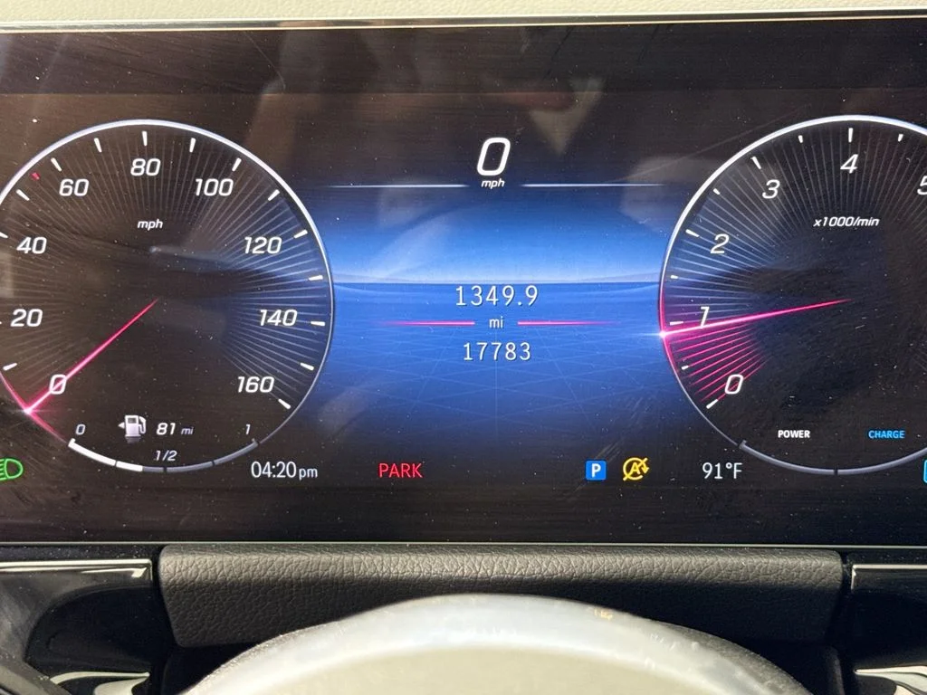Used 2024  Mercedes-Benz GLA 250 image 12