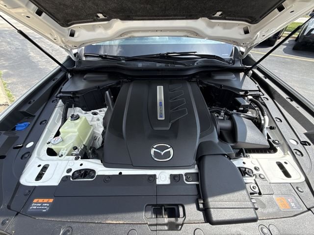 Used 2024 White Mazda Preferred image 29