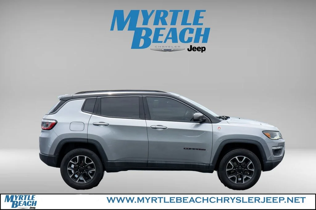 Certified Used 2021 Billet Silver Metallic Jeep Trailhawk image 7