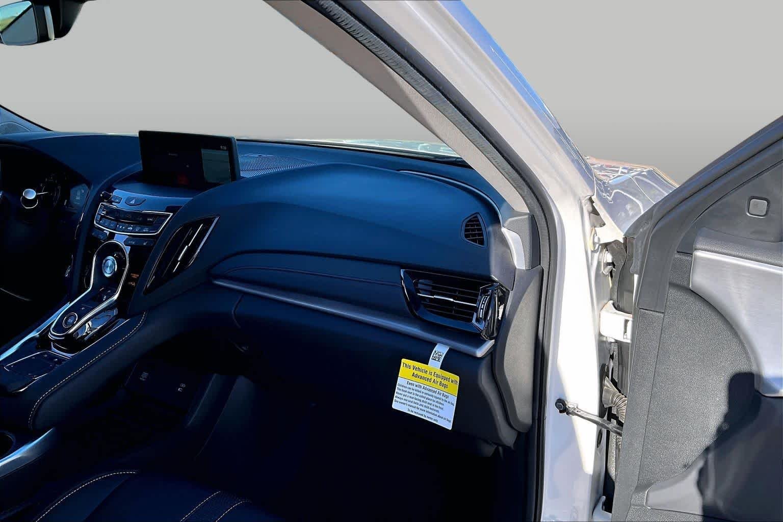Used 2025 Platinum White Pearl Acura w/Technology Package image 18