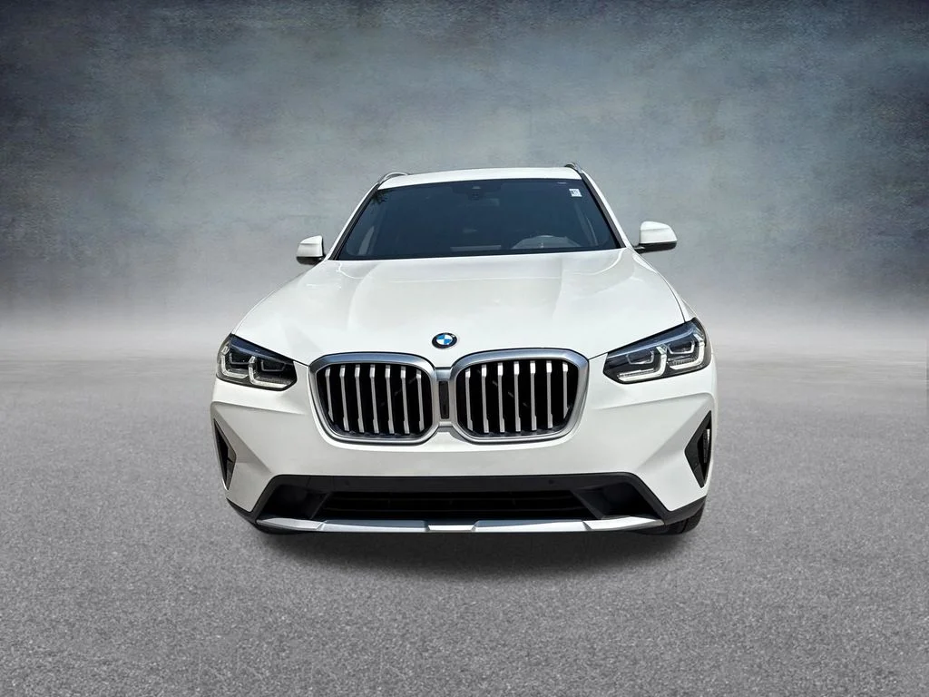 Used 2024 White BMW xDrive30i image 9