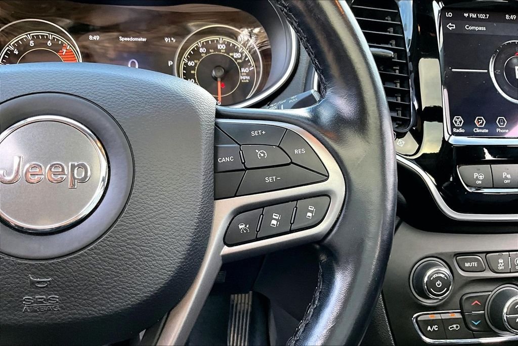 Used 2021 Gray Jeep Limited image 21