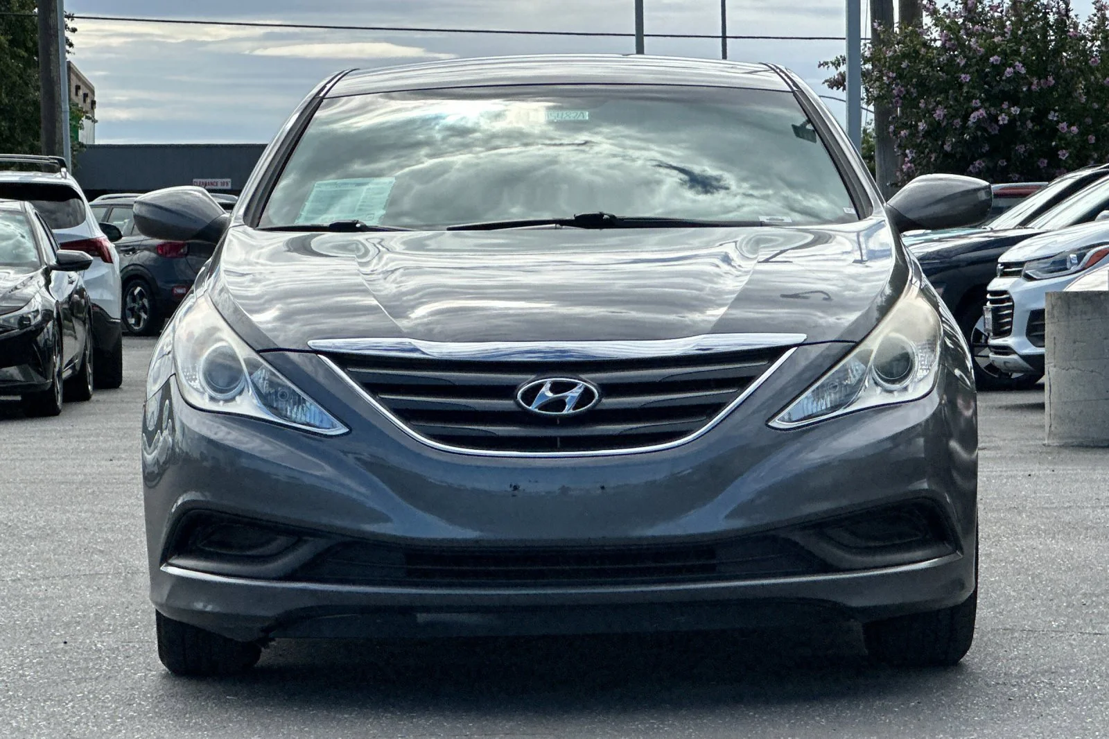Used 2014 Harbor Gray Metallic Hyundai GLS image 9