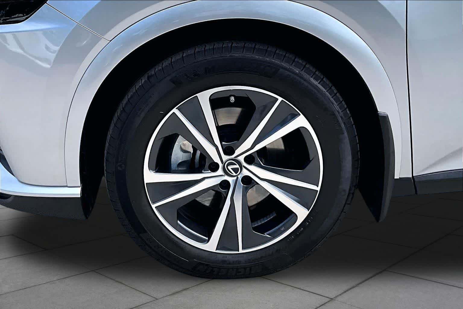 Used 2023 Iridium Lexus  image 11