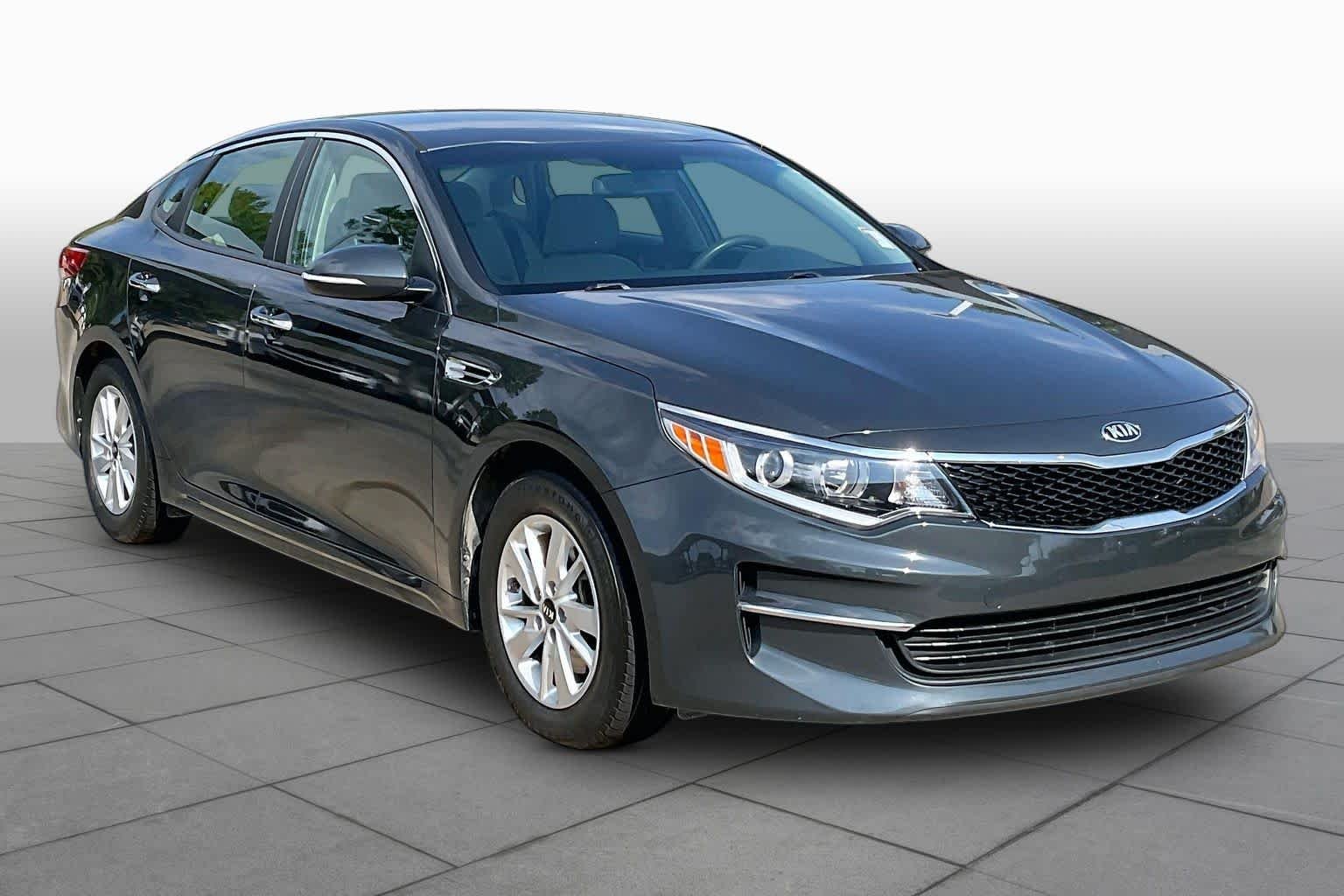Pre-Owned 2016 Kia Optima LX