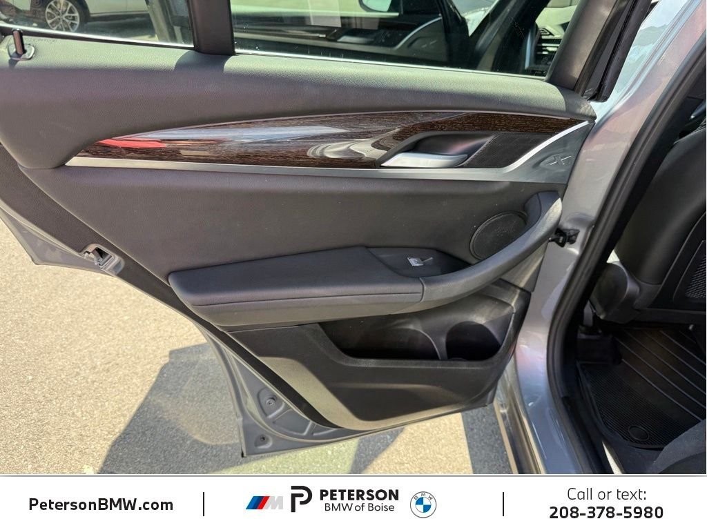 Used 2024 Skyscraper Grey Metallic BMW xDrive30i image 17