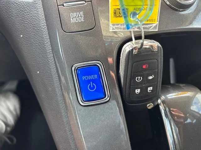 Used 2015 Silver Chevrolet Base image 21