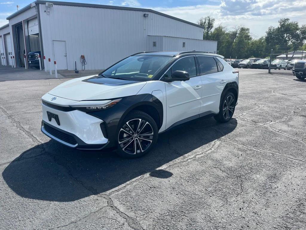 Used 2023 Pearl Toyota Limited image 2