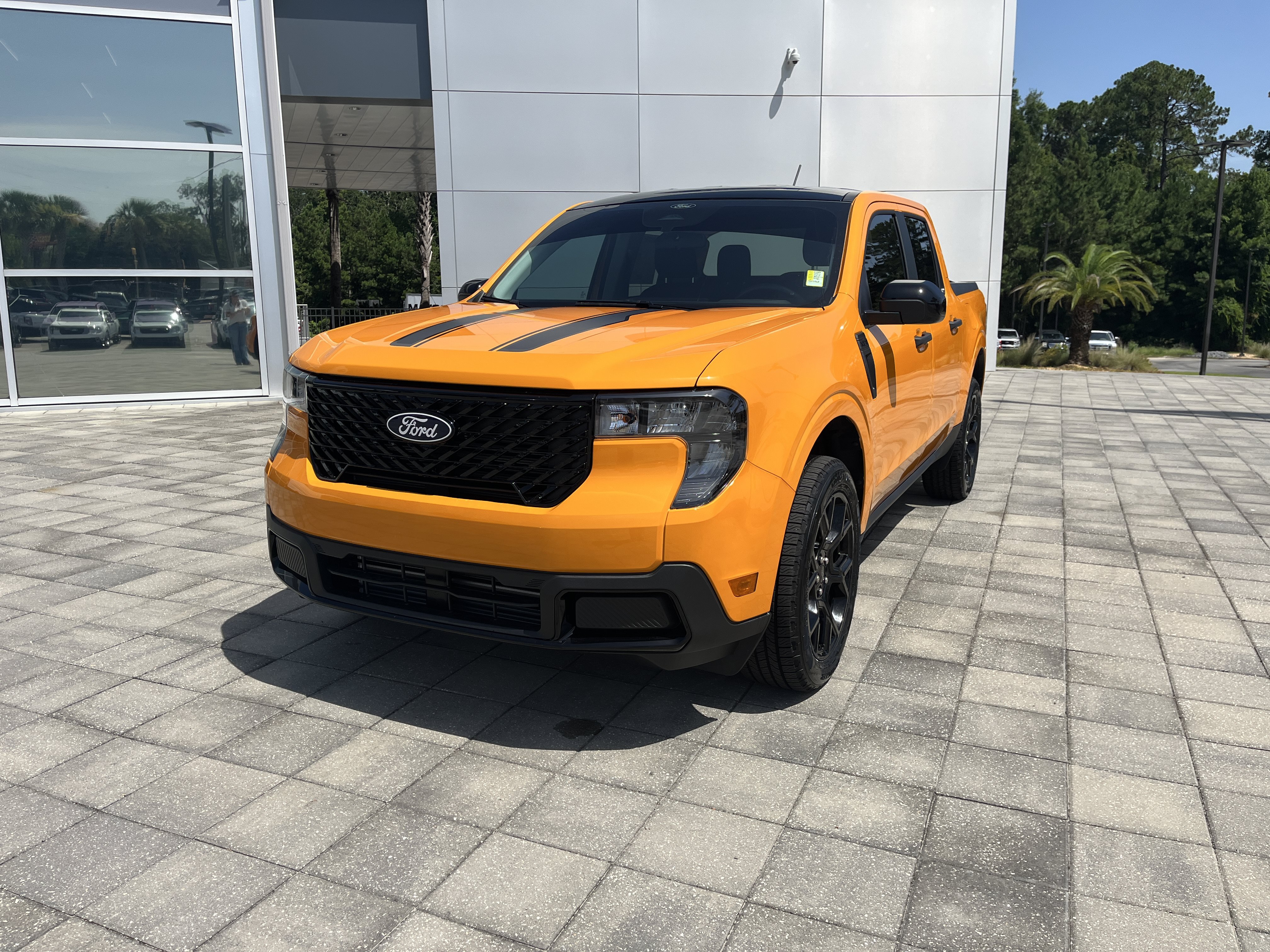 New 2026 Orange Fury Metallic Tri-Coat Ford XLT image 2