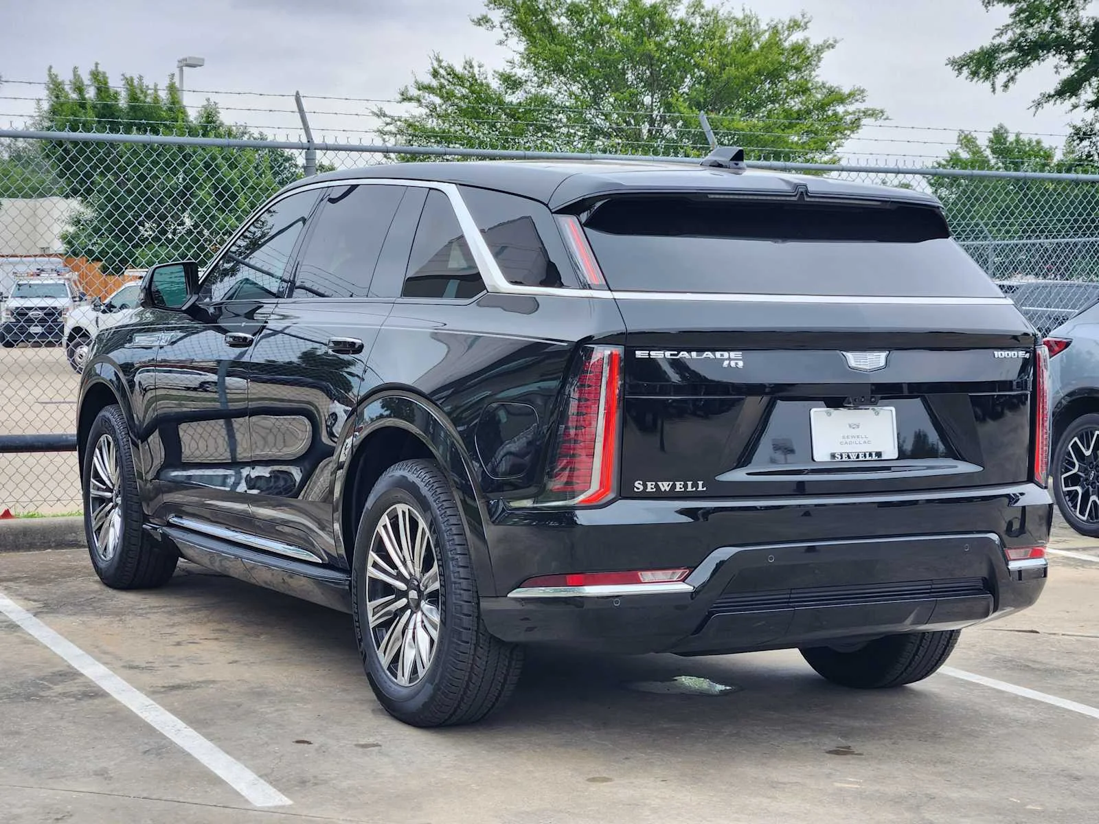 2026 Cadillac Escalade IQ Luxury - Photo 3
