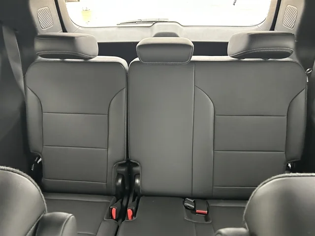 Used 2025 BLUE BUICK Preferred image 19