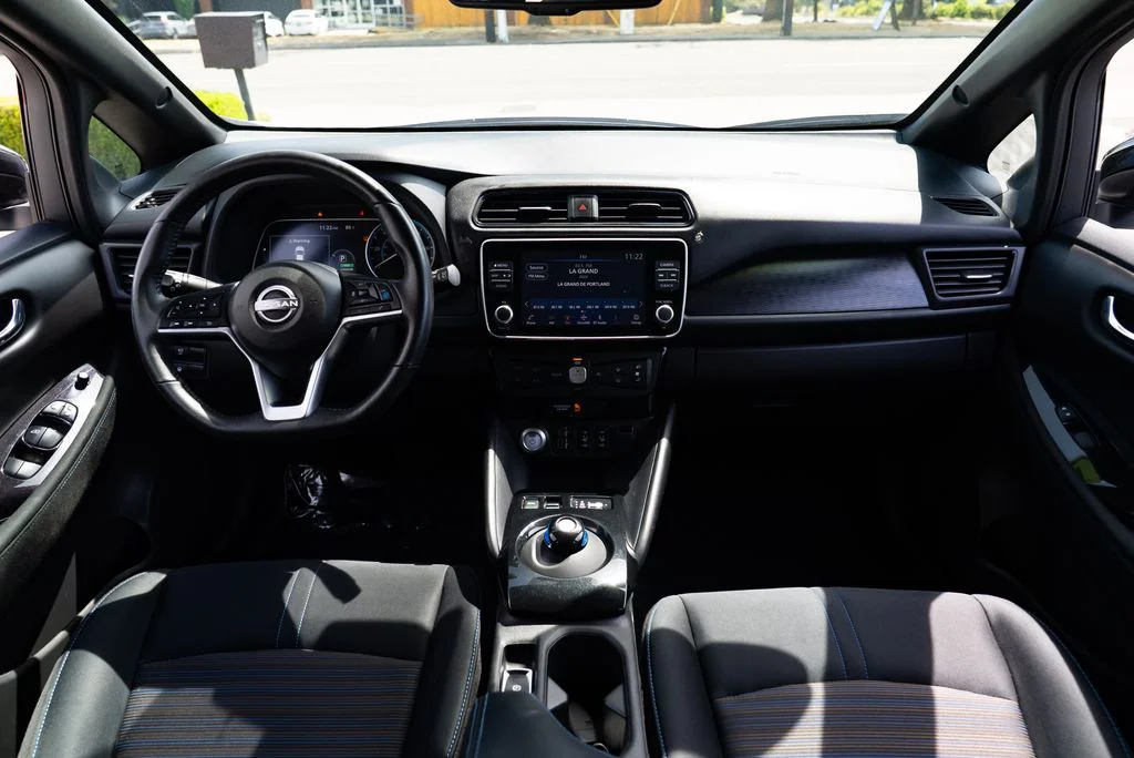 Used 2025 Black Nissan SV Plus image 9