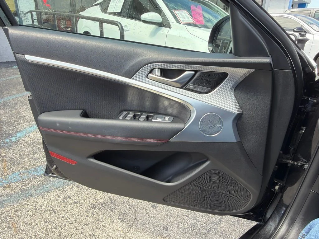 Used 2023 Vik Black Genesis 2.0T image 7