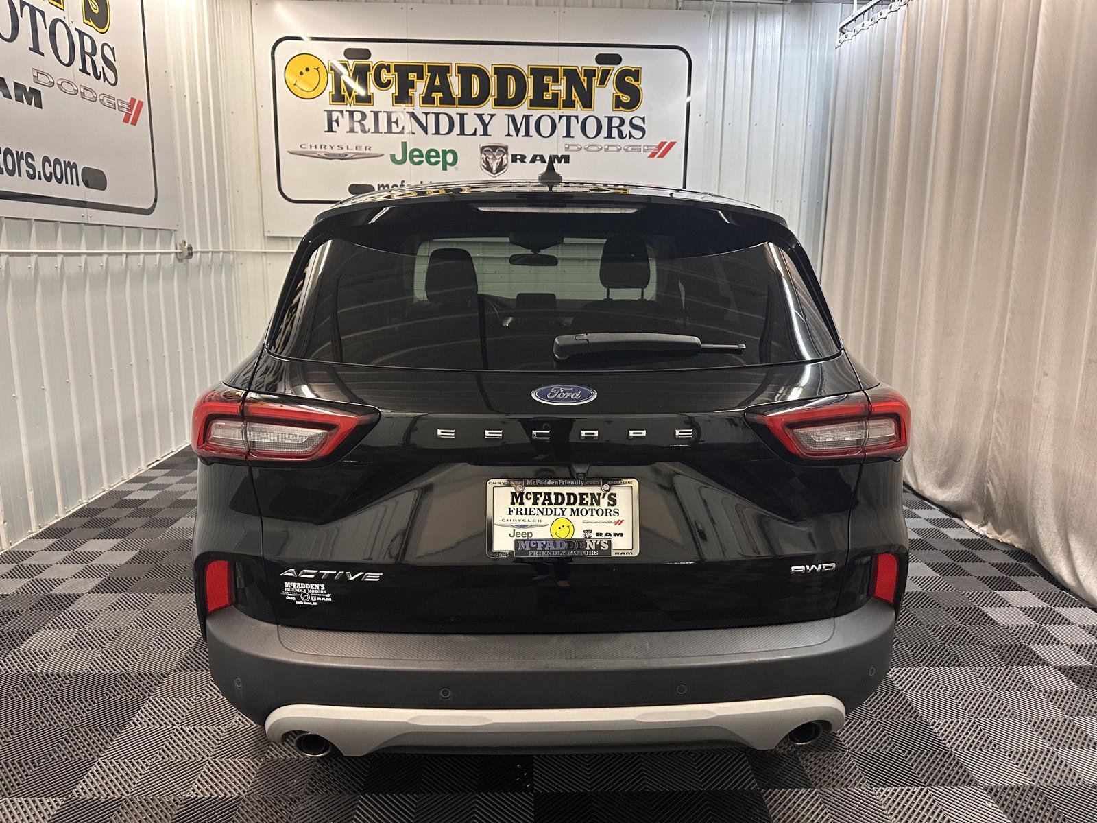 Used 2023 Agate Black Metallic Ford Active image 4