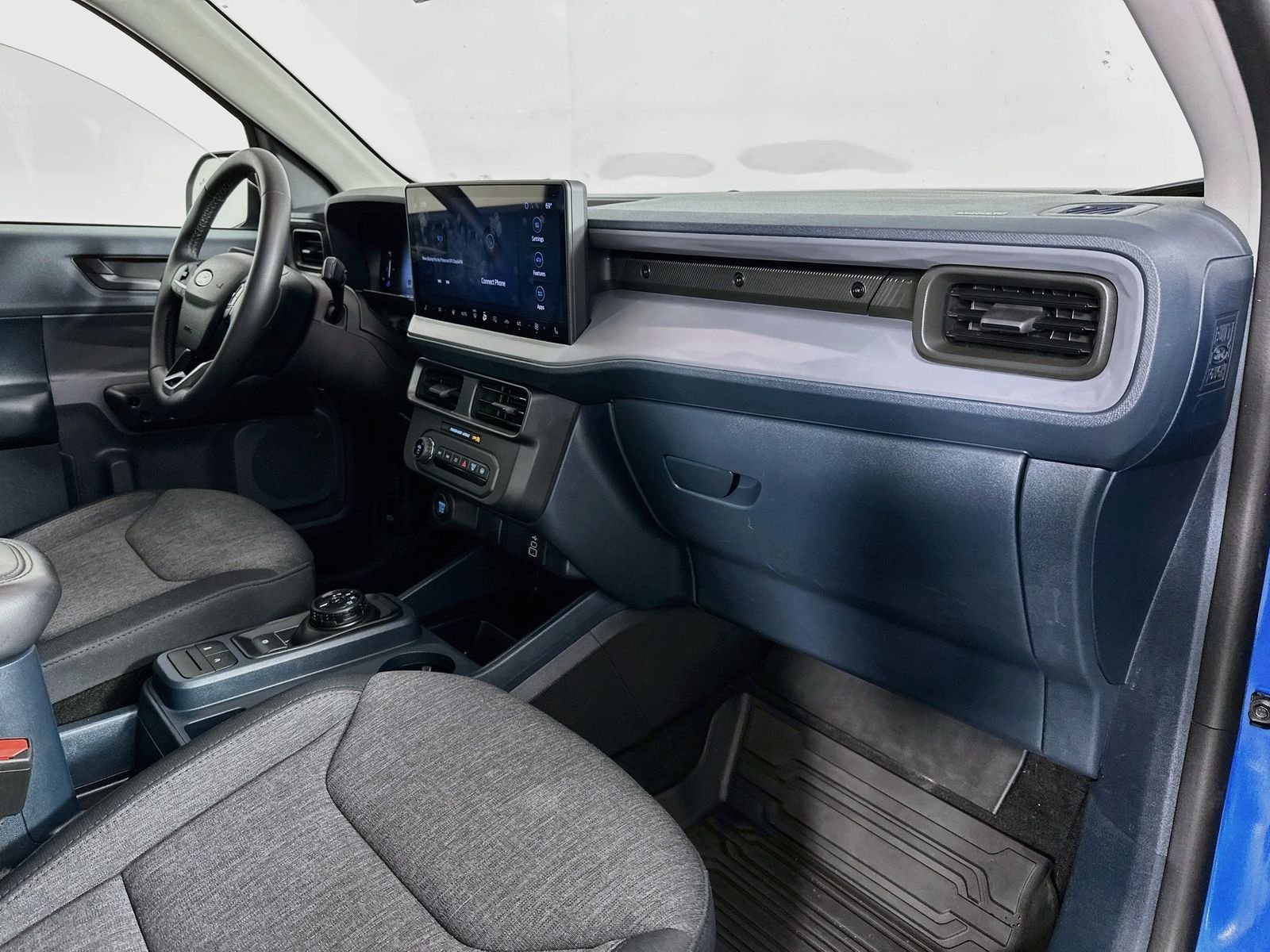 Used 2025 Velocity Blue Ford XLT image 27