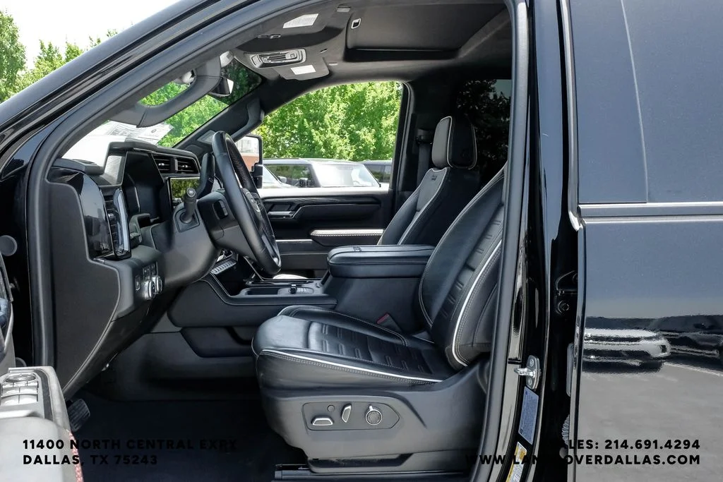 Used 2024 Onyx Black GMC AT4X image 3