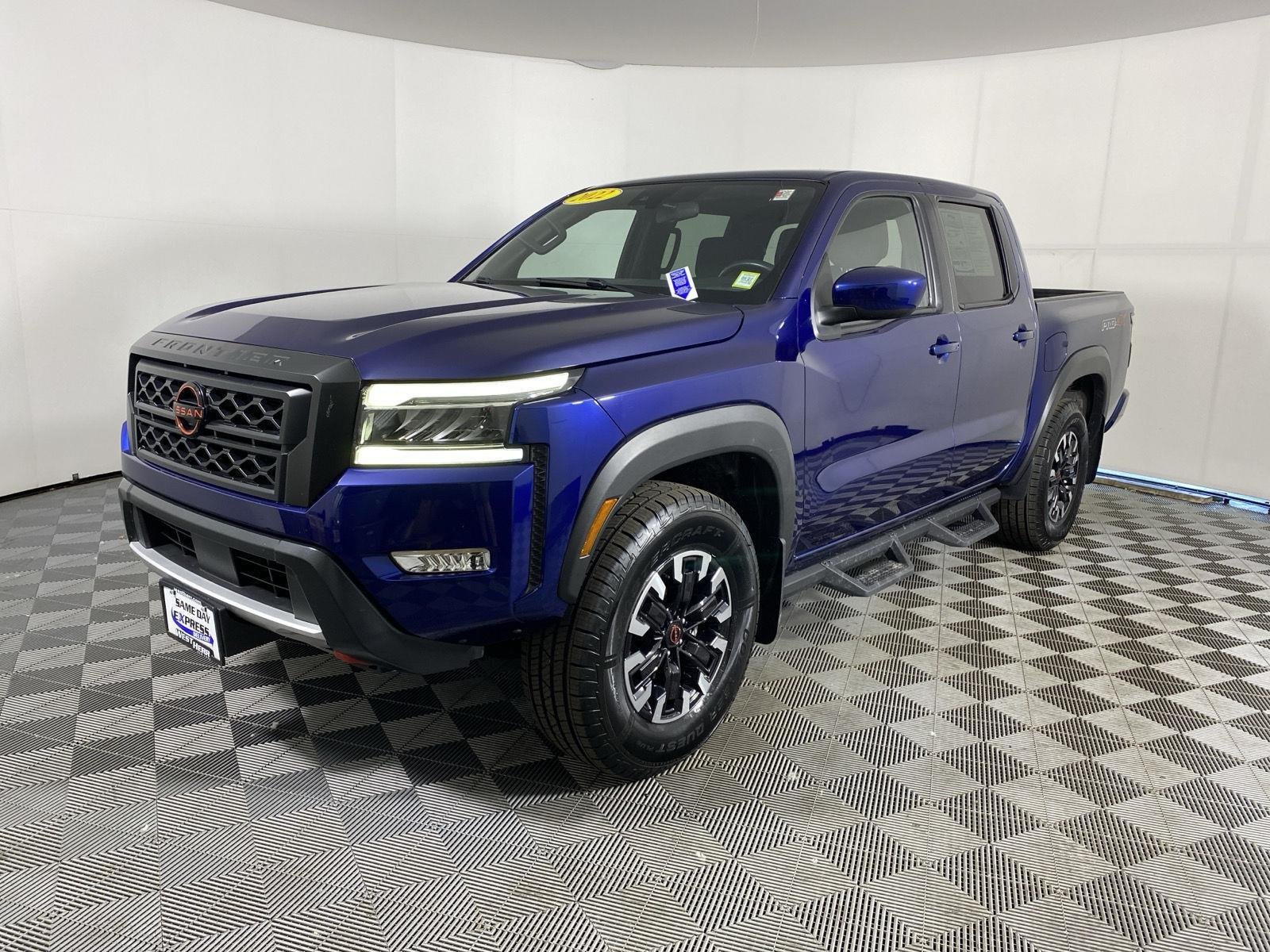 Used 2022 Deep Blue Pearl Nissan PRO-4X image 3