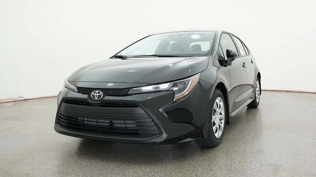 New 2026 Midnight Black Metallic Toyota LE image 19