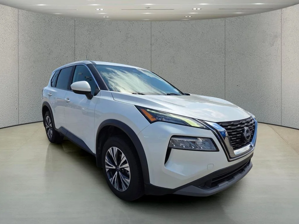 Used 2023 White Nissan SV image 7