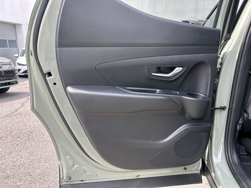 Used 2024 Green Hyundai SEL image 23