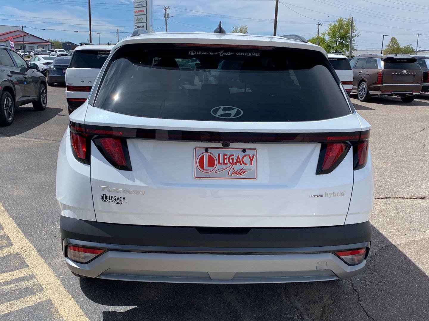 New 2026 Creamy White Pearl Hyundai SEL AWD image 4
