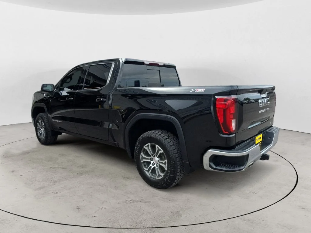 Used 2019 Onyx Black GMC SLE image 11