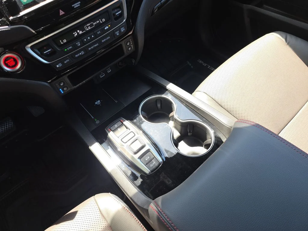 New 2026 Platinum White Pearl Honda Black Edition image 15