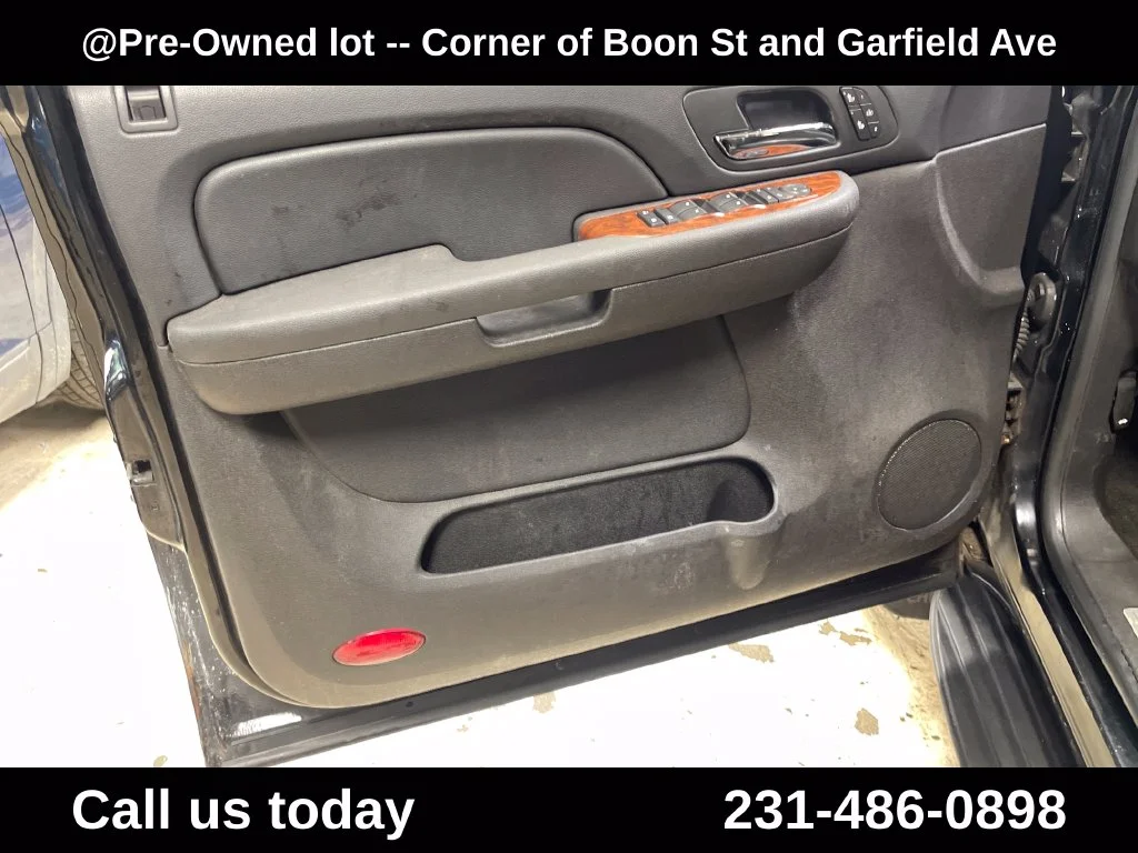 Used 2008 Black Chevrolet LT image 15