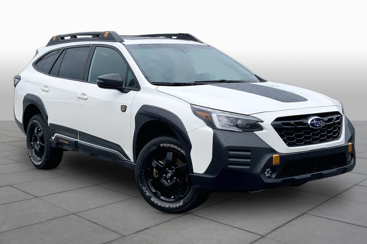 Used 2022 Crystal White Pearl Subaru Wilderness image 3