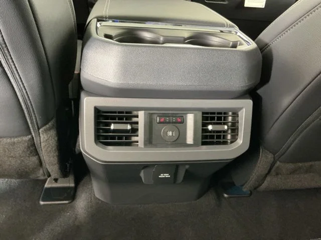 New 2026 Glacier Gray Metallic TriCoat Ford Lariat image 32
