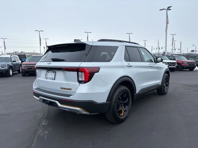 New 2026 Space White Metallic Ford Tremor® image 6