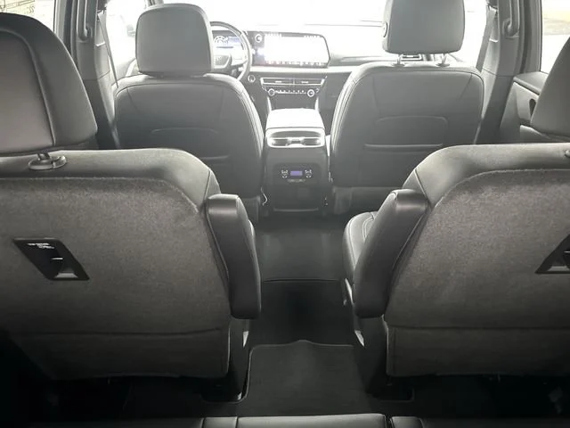 New 2026 Summit White Chevrolet LT image 22