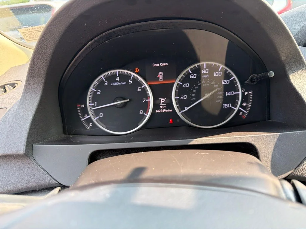 Used 2016 White Diamond Pearl Acura Base image 6