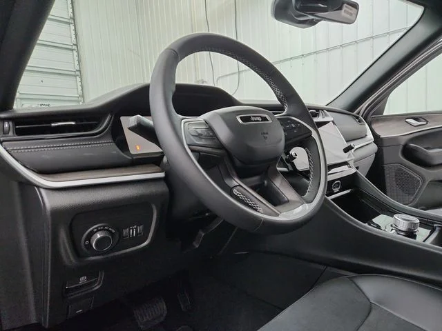 New 2026 Baltic Gray Metallic Clearcoat Jeep Altitude image 18