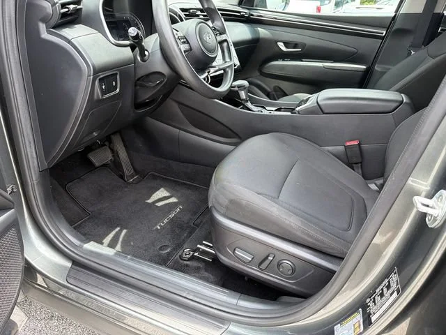 Used 2022 Gray Hyundai SEL image 9