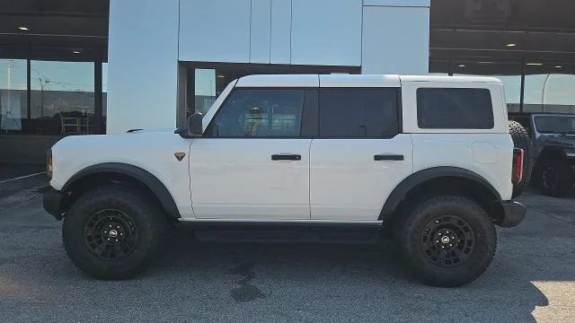 New 2026 Oxford White Ford Badlands 4WD image 23